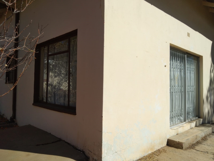 3 Bedroom Property for Sale in Theunissen Free State